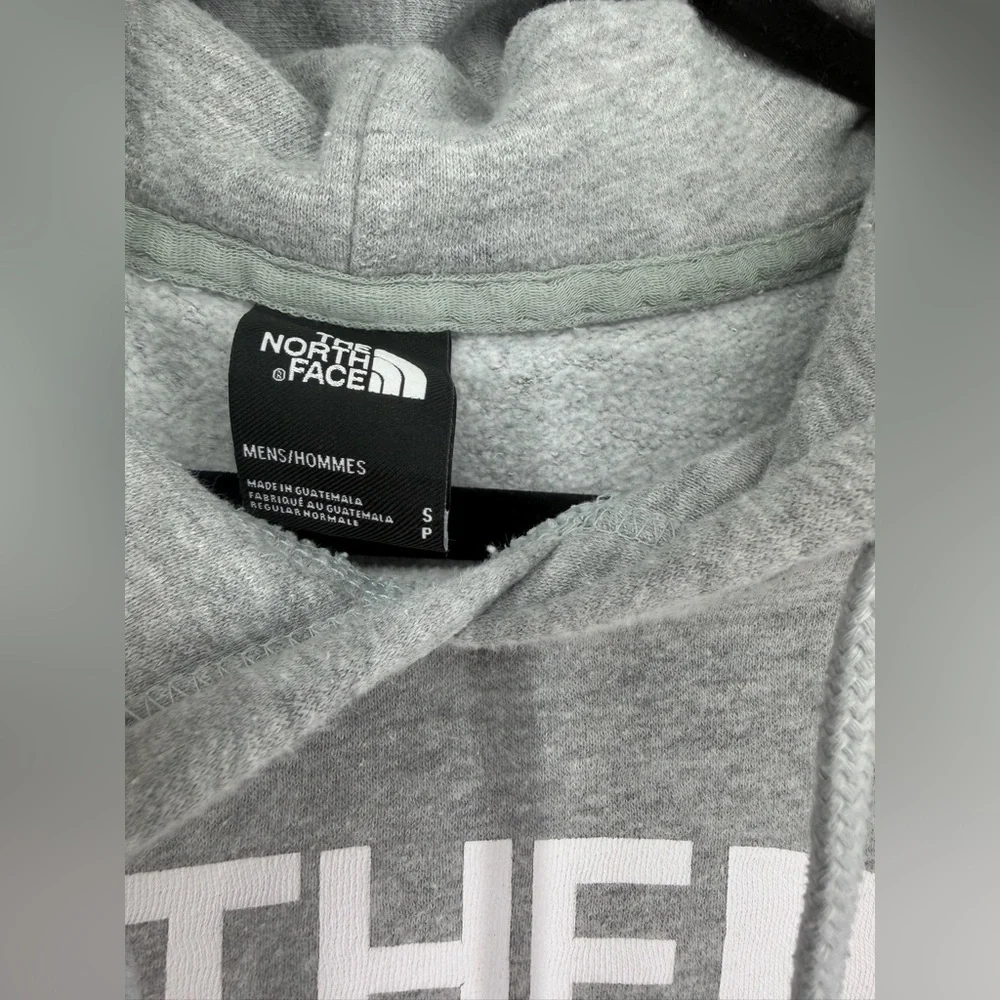 The North‎ Face Men's Small Gray Hoodie
